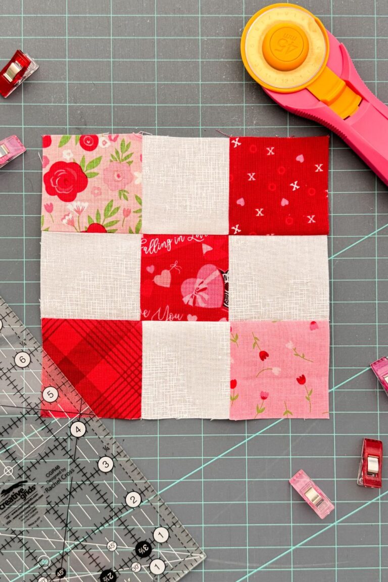 Finished quilt block with sewing accessories