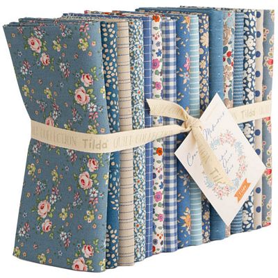 Tilda Creating Memories Summer Fat Quarter Bundle featuring 16 coordinated blue prints and wovens.