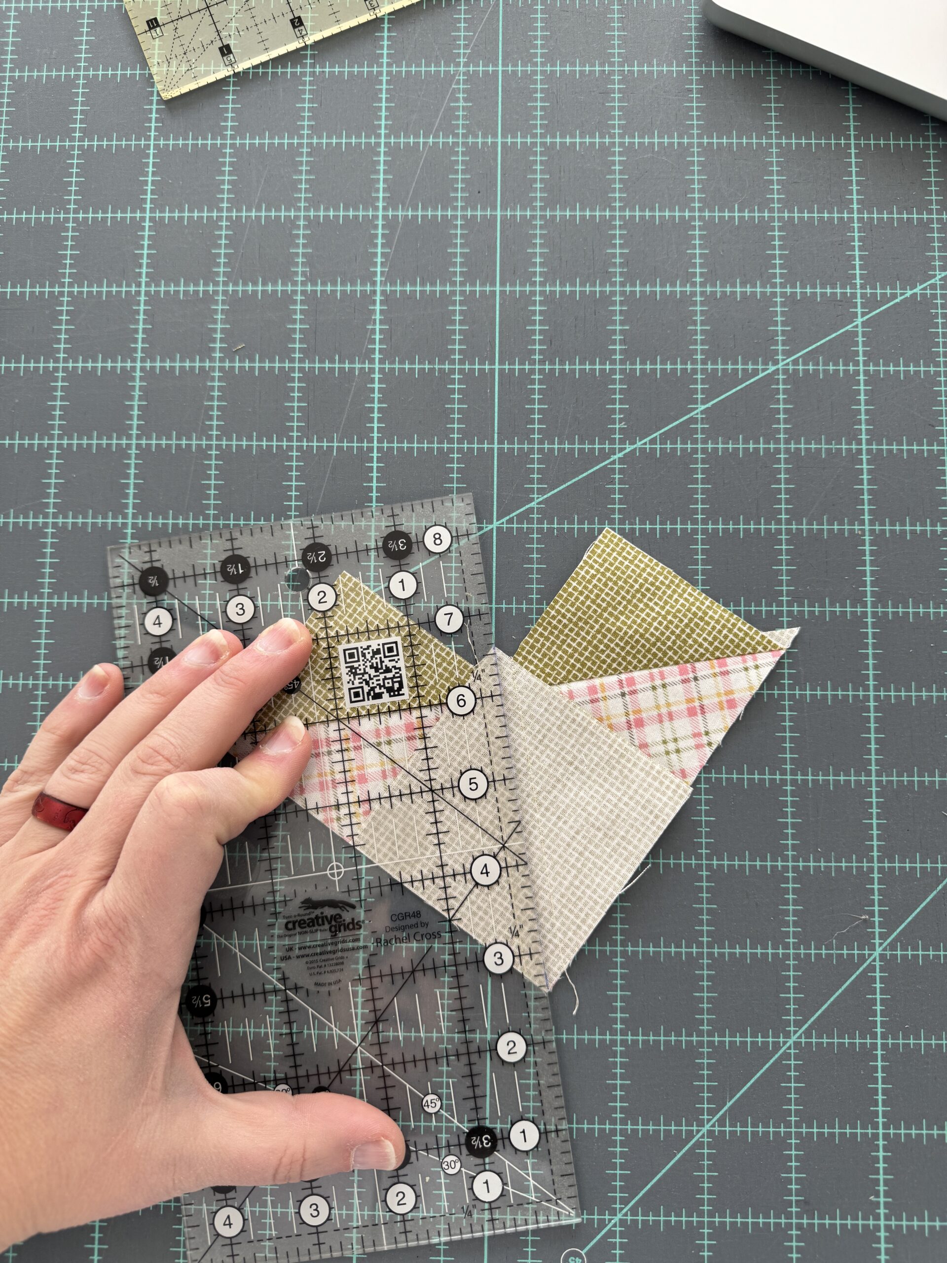 cutting and pressing flying geese no waste method step four