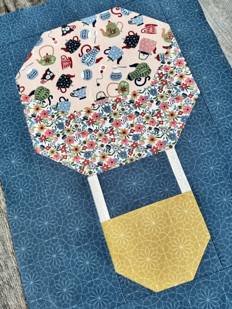 Hot air balloon quilt block for Mary Poppins quilt made with Spoonful of Sugar fabric