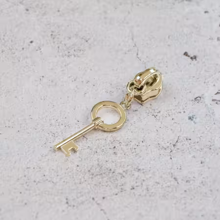 Sallie Tomato key zipper pulls gold for bag zippers