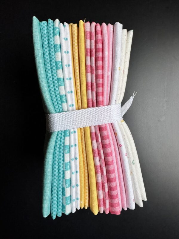 Spring Bouquet 12-Piece Riley Blake Basics Bundle